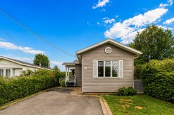 3447 Rue des Hêtres  Sainte-Madeleine, QC J0H 1S0