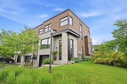 482 Rue Des Groseilliers  Otterburn Park, QC J3H 0J5