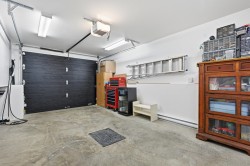 Garage - 
