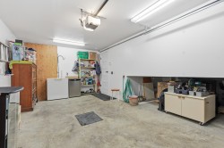 Garage - 