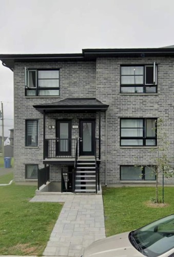 Façade - 132 Rue Marie-Victoire-Dumouchel, Otterburn Park, QC 