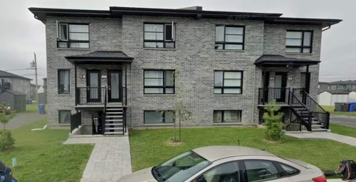 Façade - 132 Rue Marie-Victoire-Dumouchel, Otterburn Park, QC 