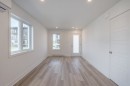 Salon - 132 Rue Marie-Victoire-Dumouchel, Otterburn Park, QC 