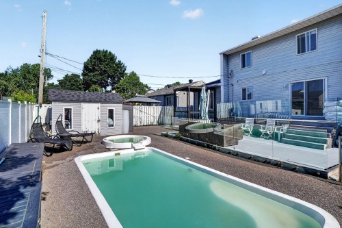 Cour - 3060 Rue Perrier, Mascouche, QC 