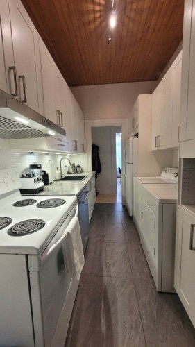Kitchen - 1-403 Rue Richelieu, Québec (La Cité-Limoilou), QC 