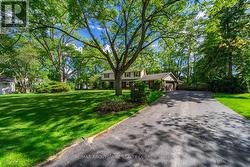 142 ABBEY COURT  Oakville, ON L6J 4L1
