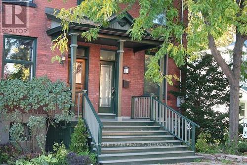 35 Ivy Crescent, Ottawa, ON 