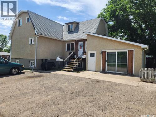 901 King Street, Estevan, SK 