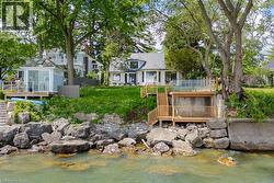 21 SECOND Street  Oakville, ON L6J 3T1