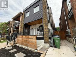1 LOWER - 2134 DUNDAS STREET W  Toronto, ON M6R 1X2