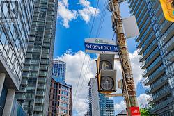 607 - 37 GROSVENOR STREET Toronto, ON M4Y 3G5