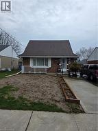 22 MONTROSE Avenue Kitchener, ON N2M 1Y2