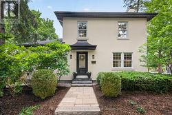 1 BEDFORD CRESCENT  Ottawa, ON K1K 0E3