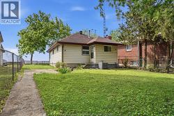 1437 HERITAGE ROAD Kingsville, ON N9Y 2E6
