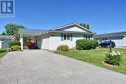 12 INDIANA AVENUE Wasaga Beach, ON L9Z 3A8
