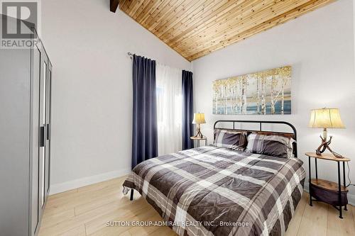 28 Timcourt Drive, Tiny, ON 