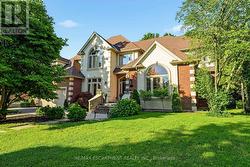 1111 CROFTON WAY  Burlington, ON L7P 4X1