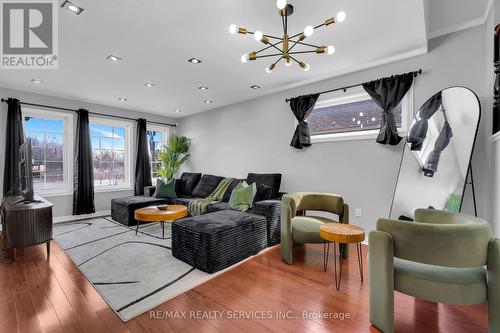 7009 Kalar Road, Niagara Falls, ON 