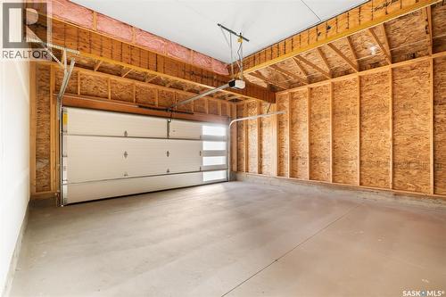 934 Yuel Bend, Saskatoon, SK - Indoor Photo Showing Garage