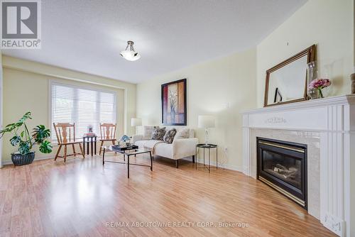 5128 Falconcrest Drive, Burlington, ON 