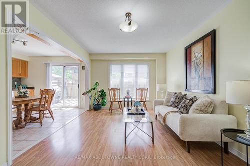 5128 Falconcrest Drive, Burlington, ON 