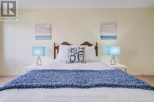 5128 Falconcrest Drive, Burlington, ON 