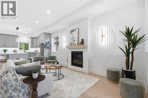 3025 Mcrobbie Crescent, Windsor, ON 