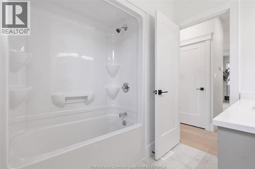 3025 Mcrobbie Crescent, Windsor, ON 
