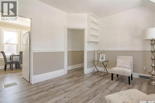 203 8Th Street W, Saskatoon, SK 