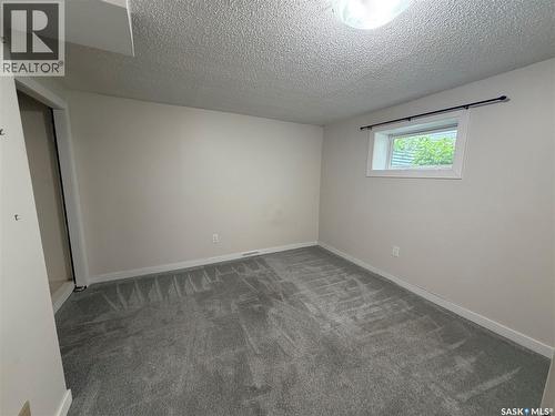 203 8Th Street W, Saskatoon, SK 