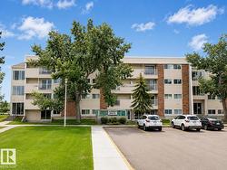 #38 11265 31 AV NW  Edmonton, AB T6J 3V7
