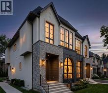 2420 21 Street NW  Calgary, AB T2M 3W2