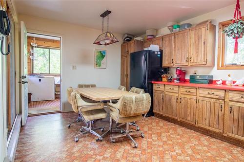 68 Old Arnes Place, Arnes, MB 
