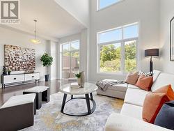 590 MARC SANTI BOULEVARD Vaughan, ON L6Z 4Z8