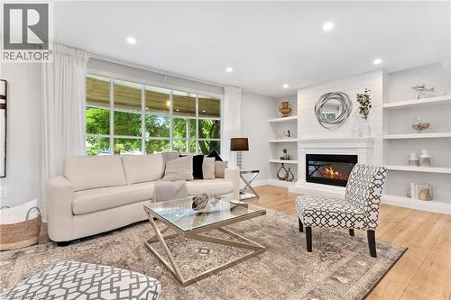 1 Blackfriars Place, Cambridge, ON 