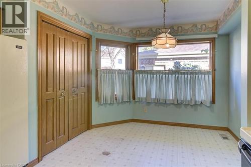 Natural light floods the eat-in dining area, making every meal a bright, cheerful affair. - 42 Donly Drive S Unit# 2, Simcoe, ON 