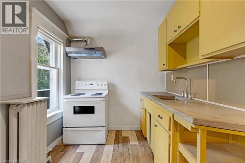 2nd floor - 91 Charles Street E, Kitchener, ON 