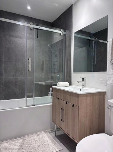 Bathroom - 202-930 Rue Charlevoix, Montréal (Le Sud-Ouest), QC 