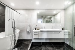 Master Bathroom - 