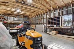 Garage - 
