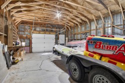 Garage - 