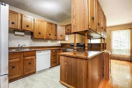 103 Lake Village Rd, Winnipeg, MB 