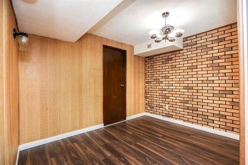 103 Lake Village Rd, Winnipeg, MB 