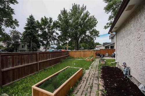 103 Lake Village Rd, Winnipeg, MB 