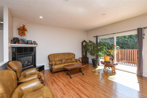 2133 Perth Pl, Courtenay, BC 