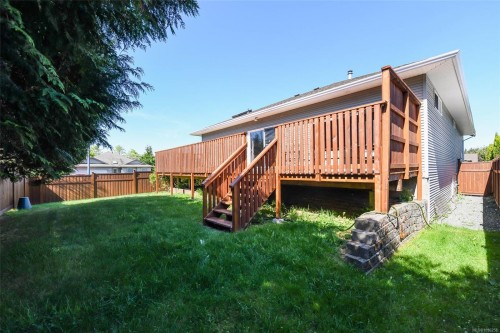 2133 Perth Pl, Courtenay, BC 