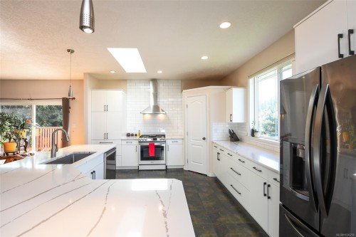2133 Perth Pl, Courtenay, BC 