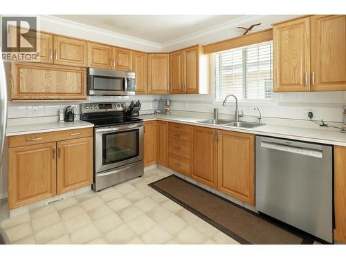 527 Yates Road Unit# 13, Kelowna, BC - Indoor Photo Showing Kitchen With Stainless Steel Kitchen With Double Sink