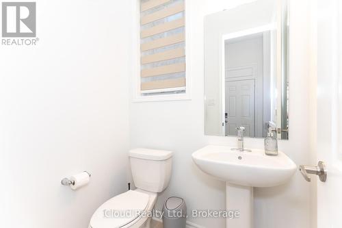 302 Calla Point, Milton, ON 