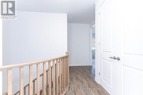 302 Calla Point, Milton, ON - Indoor Photo Showing Other Room